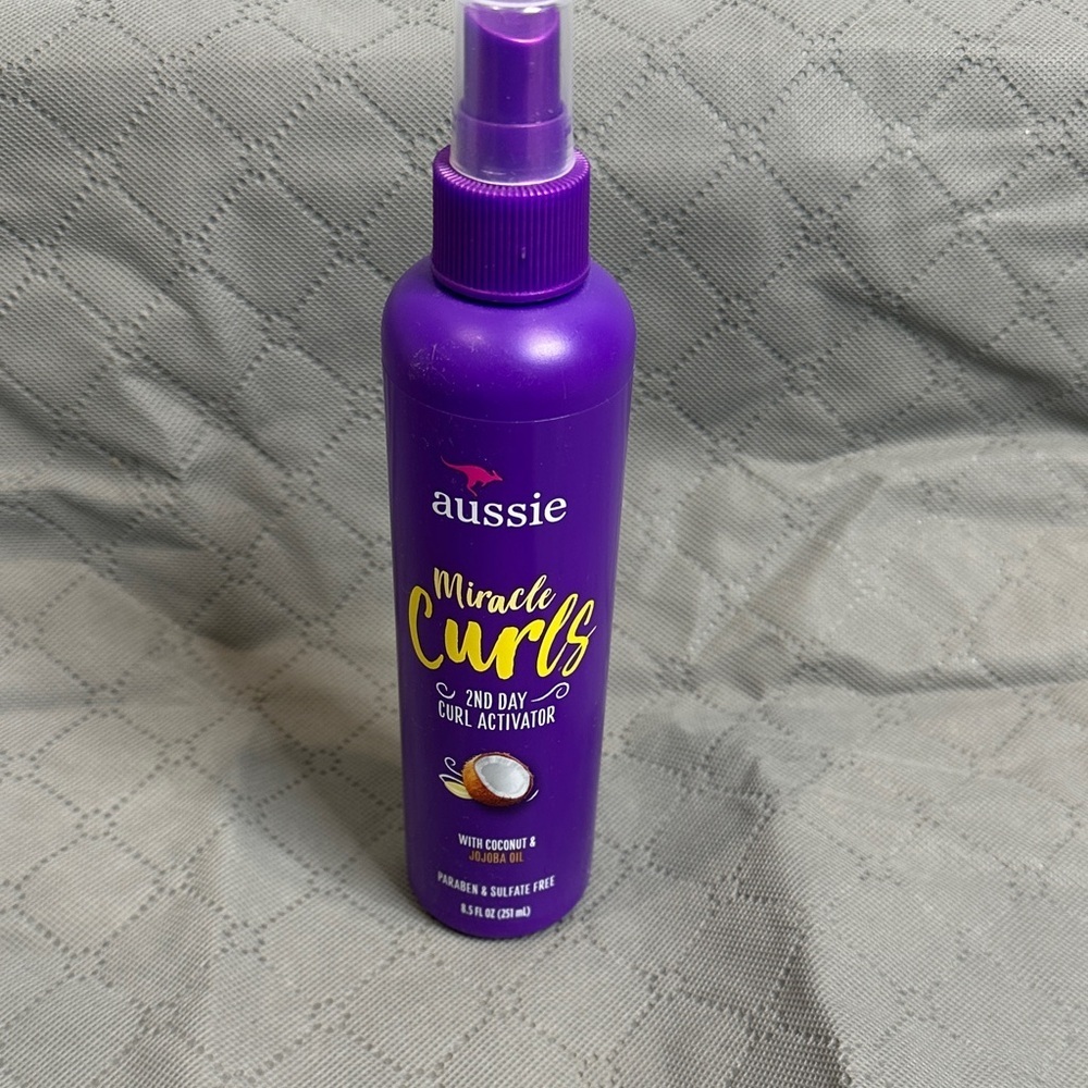 Aussie Miracle Curls 2nd Day Curl Activator NWT